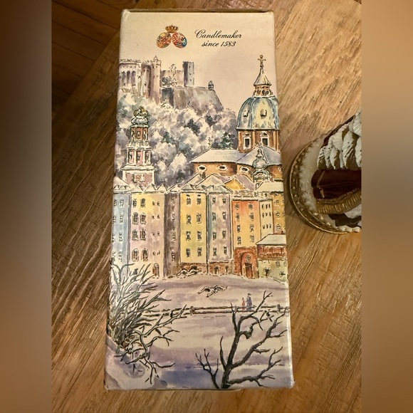 VTG 1990 Holiday Candle with Santa Design - Picture 2 of 7